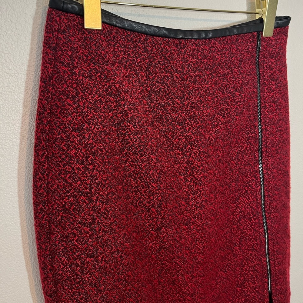 The Limited Skirt